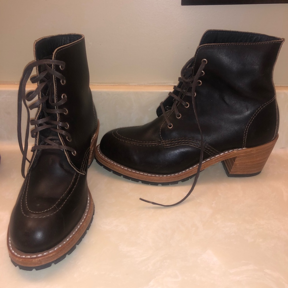 women’s heeled boots